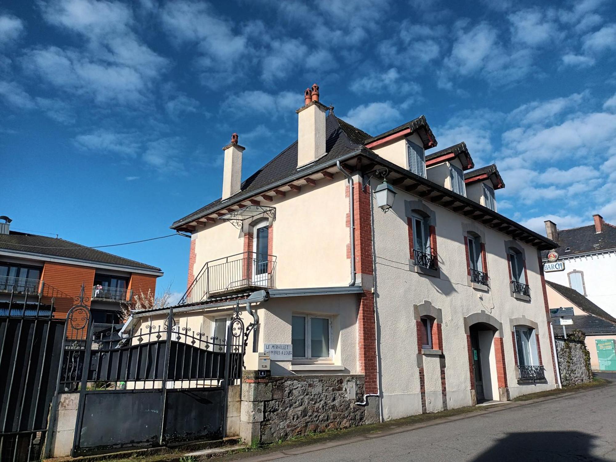 Le Miraillet, Gite Saint-Illide Exterior foto